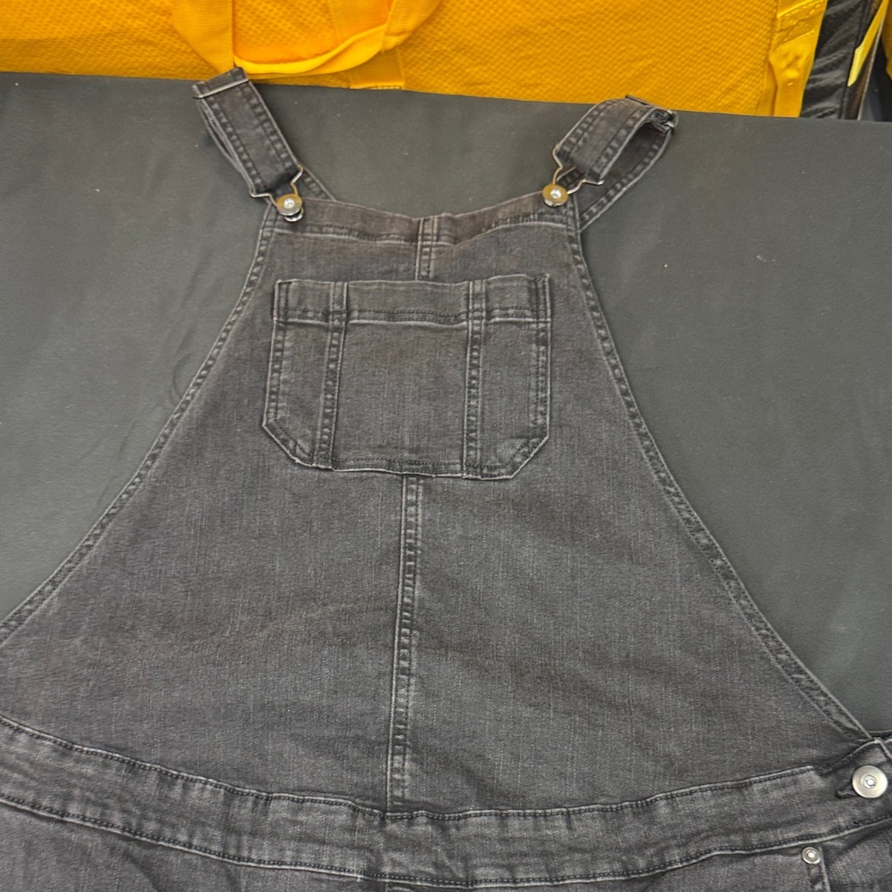 Time and Tru Maternity Black Denim Overalls size large 12-14 comfort belly band
